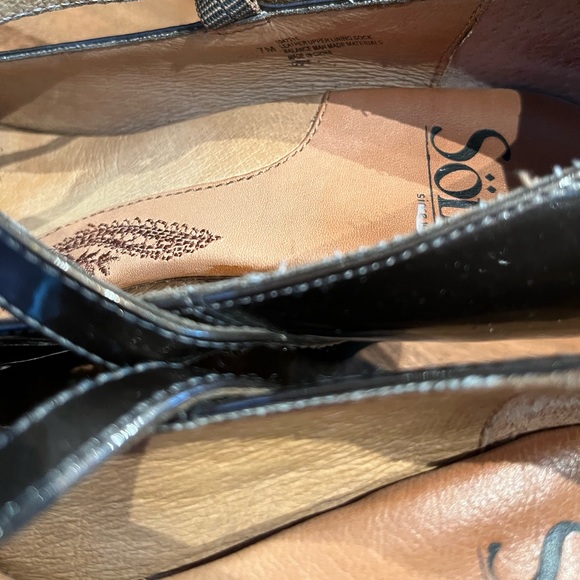 Sofft Bronze Toe Peep Patent Leather Heels - Picture 2 of 9